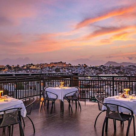 The Mangal View Residency - A Luxury Boutique Business Hotel ウダイプル エクステリア 写真
