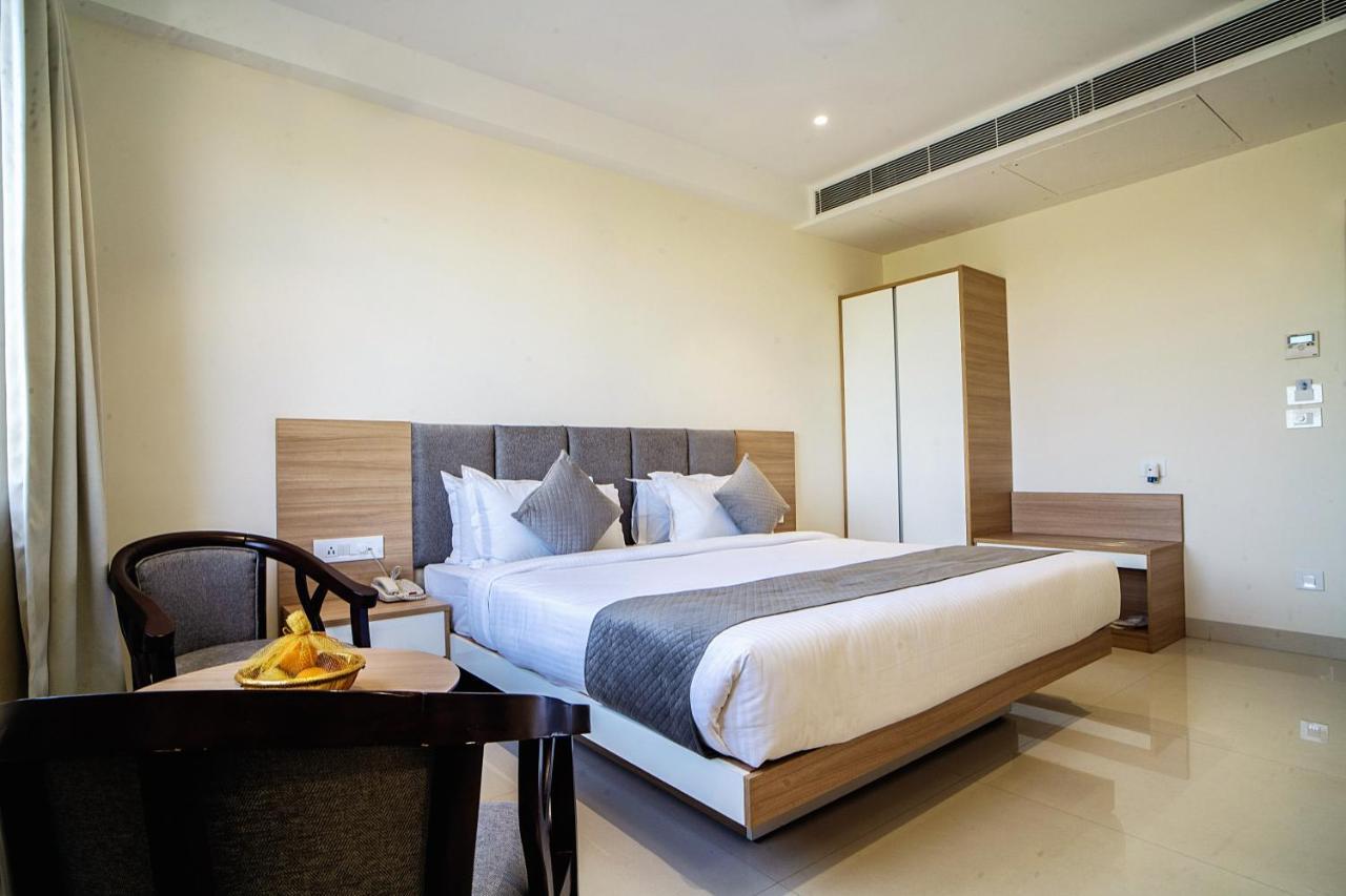 The Mangal View Residency - A Luxury Boutique Business Hotel ウダイプル エクステリア 写真