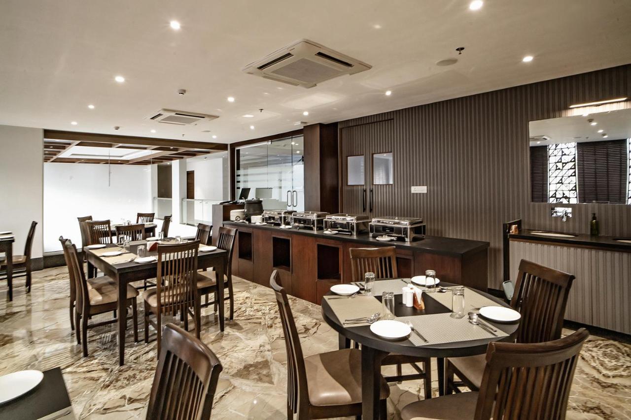 The Mangal View Residency - A Luxury Boutique Business Hotel ウダイプル エクステリア 写真