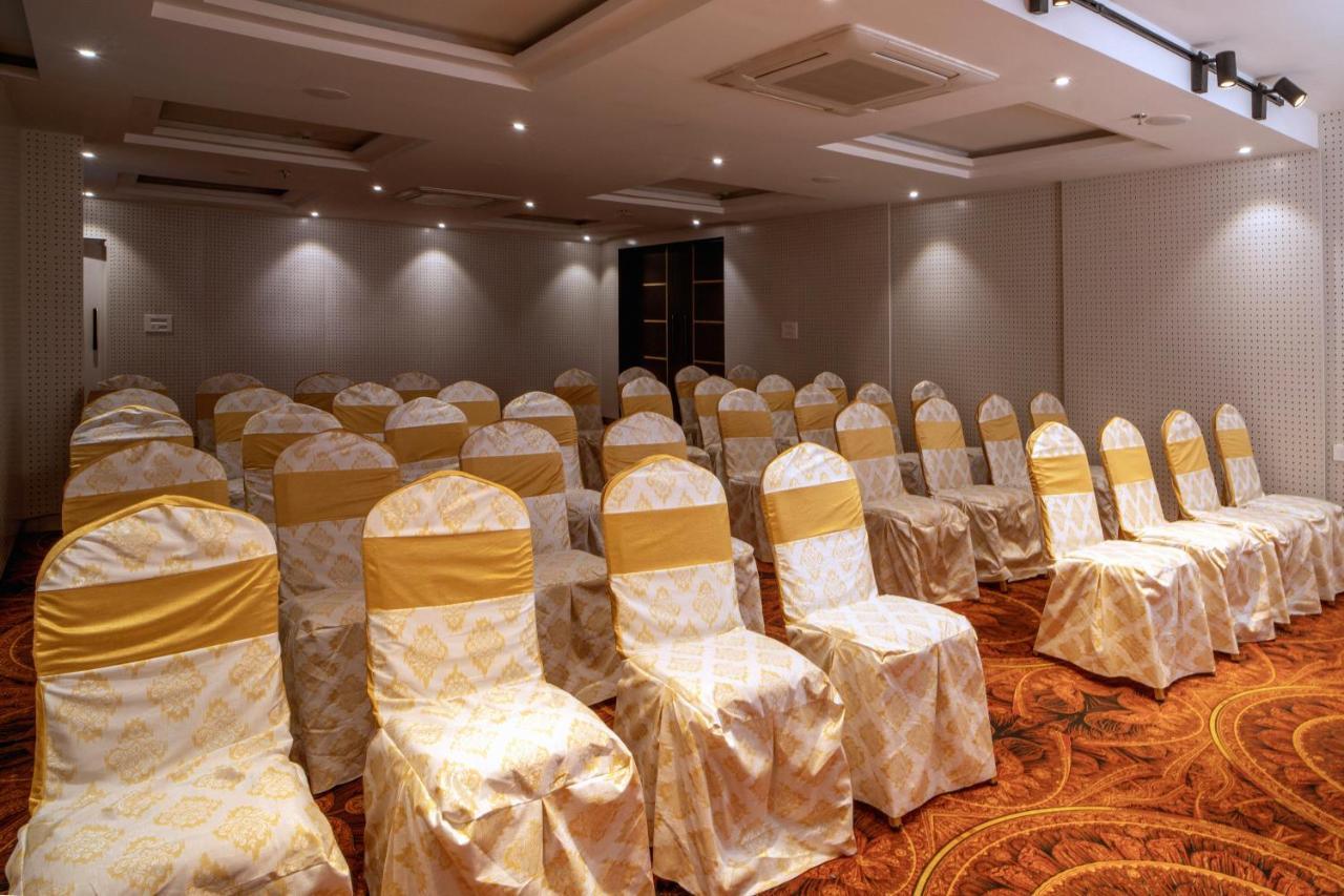 The Mangal View Residency - A Luxury Boutique Business Hotel ウダイプル エクステリア 写真