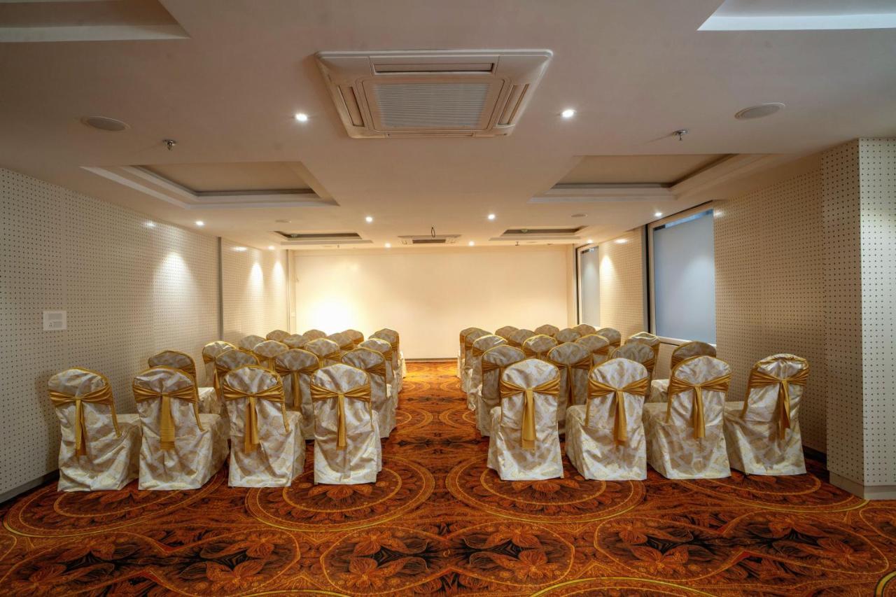 The Mangal View Residency - A Luxury Boutique Business Hotel ウダイプル エクステリア 写真