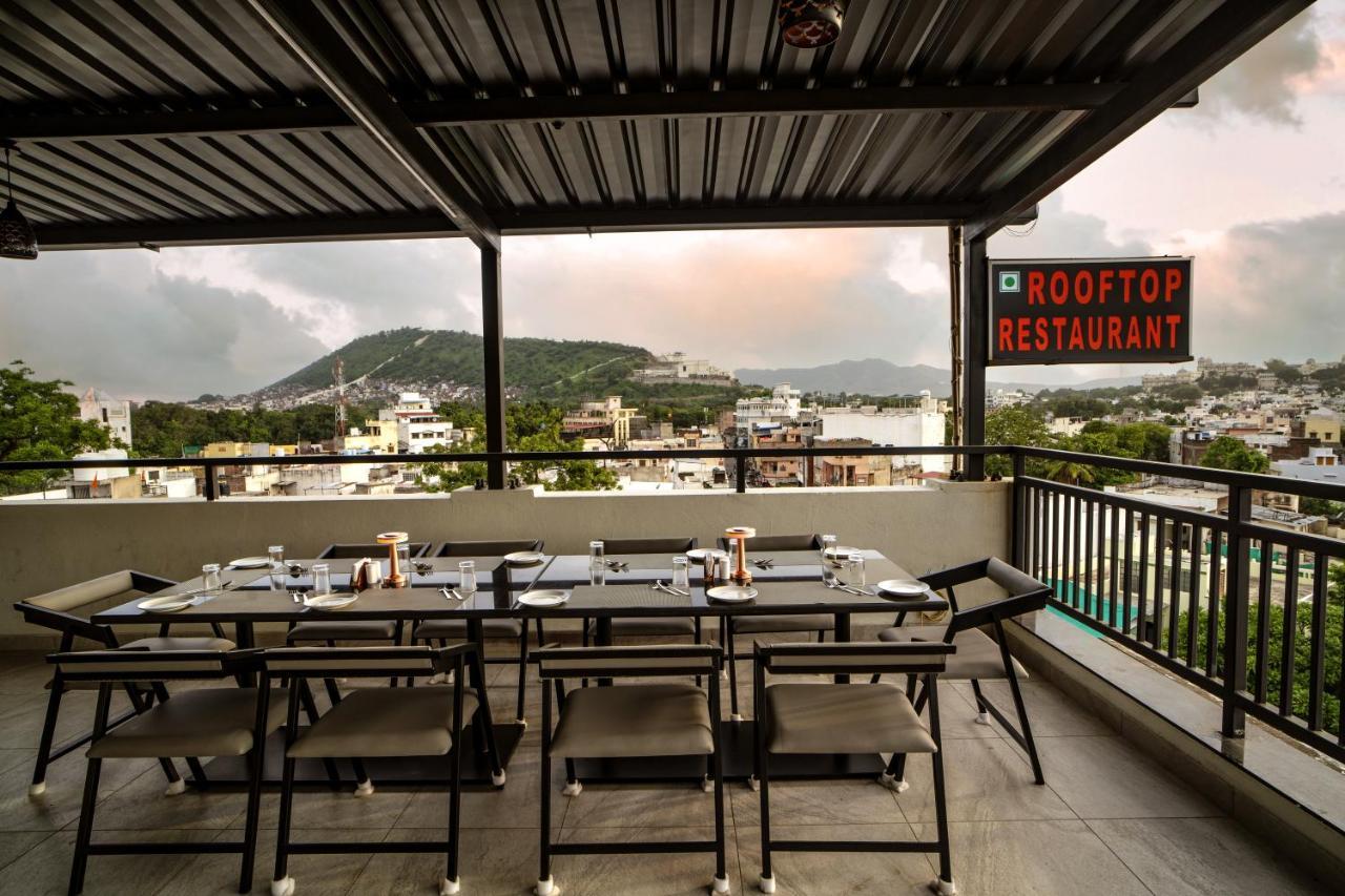 The Mangal View Residency - A Luxury Boutique Business Hotel ウダイプル エクステリア 写真