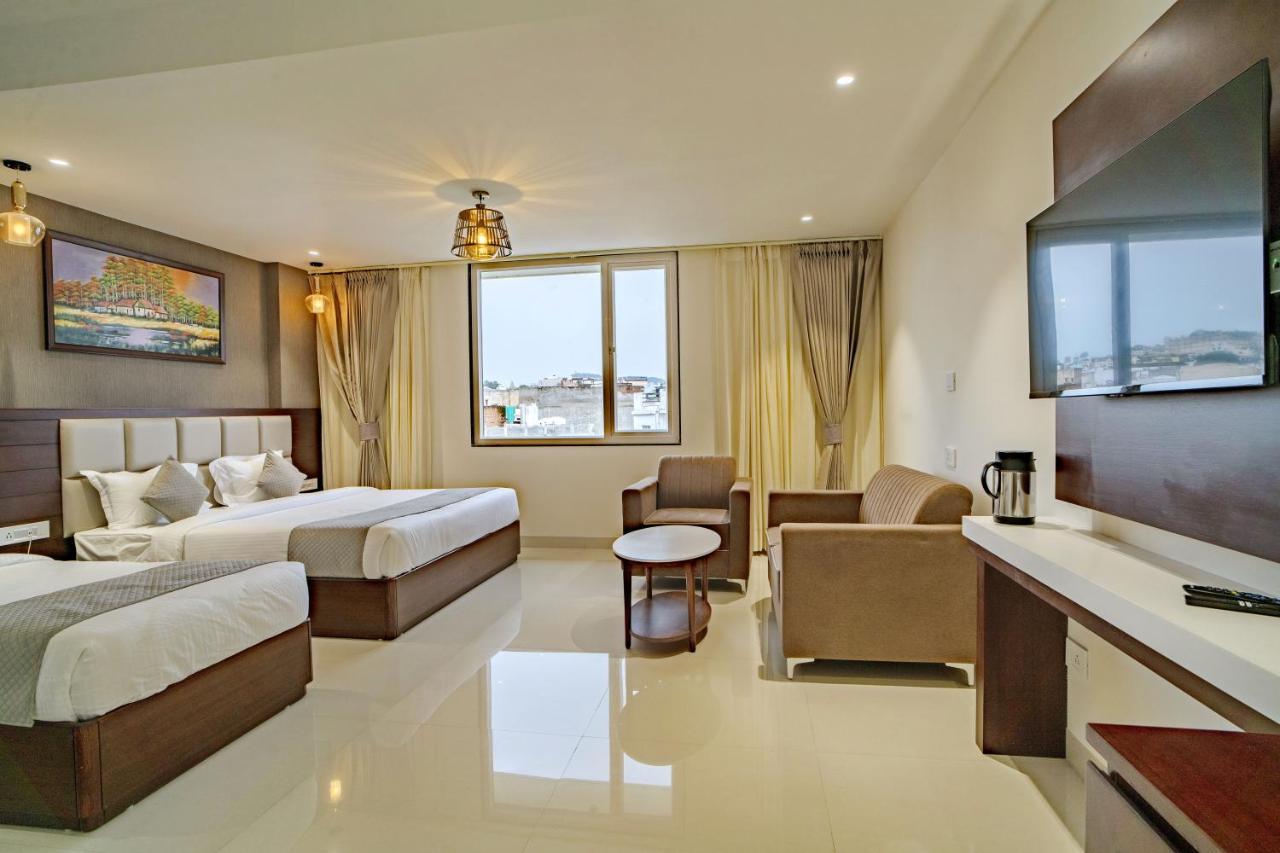The Mangal View Residency - A Luxury Boutique Business Hotel ウダイプル エクステリア 写真