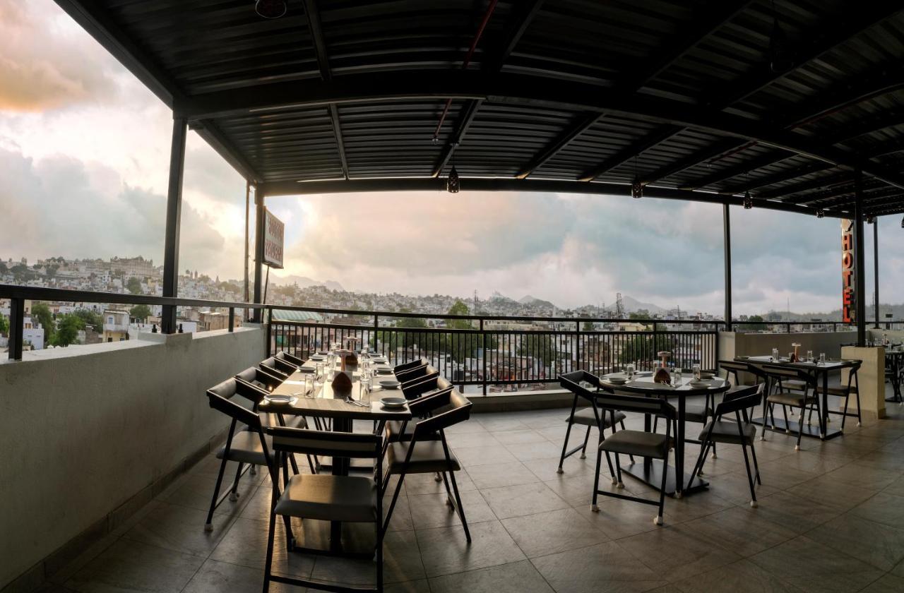 The Mangal View Residency - A Luxury Boutique Business Hotel ウダイプル エクステリア 写真