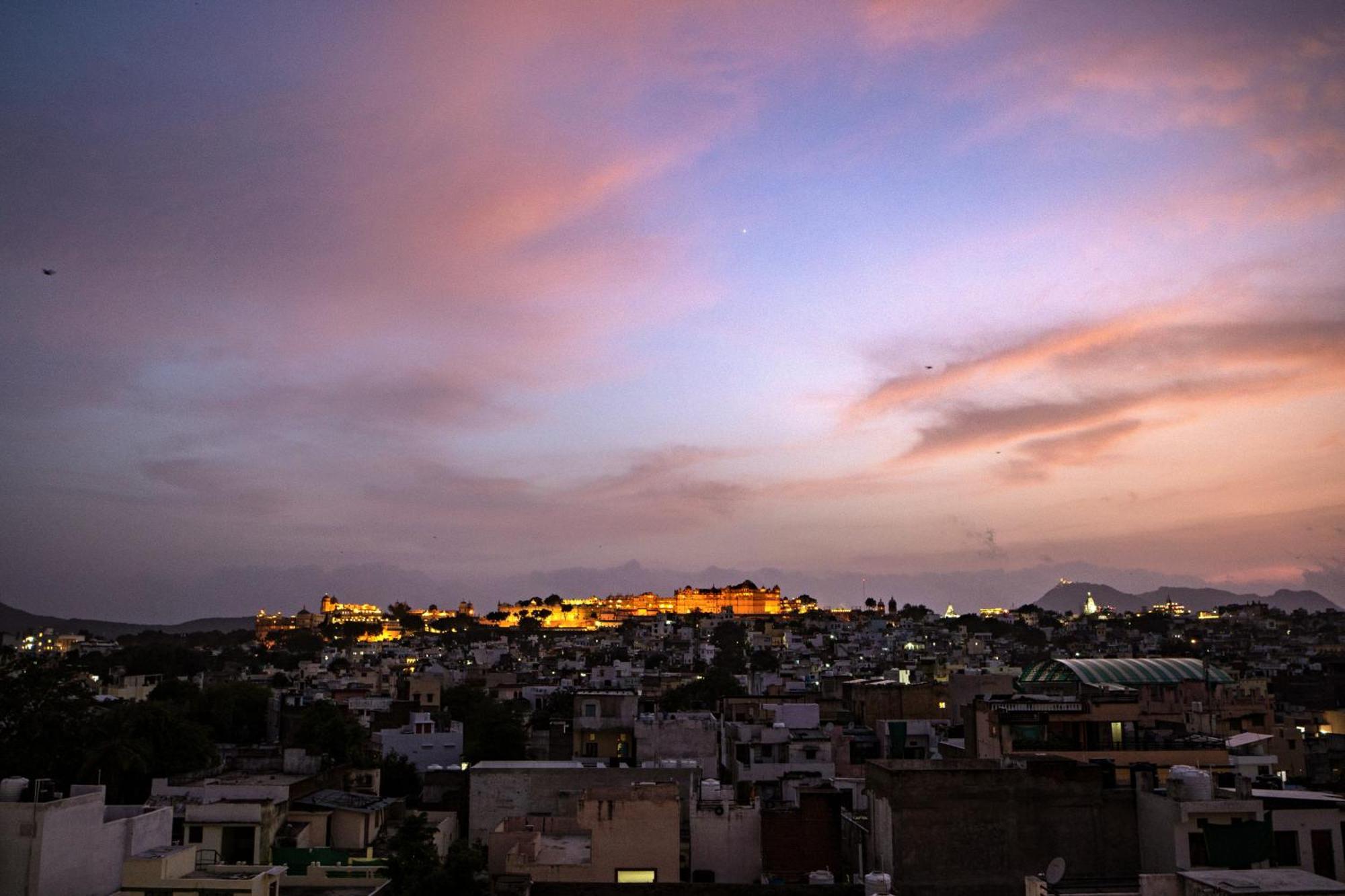 The Mangal View Residency - A Luxury Boutique Business Hotel ウダイプル エクステリア 写真